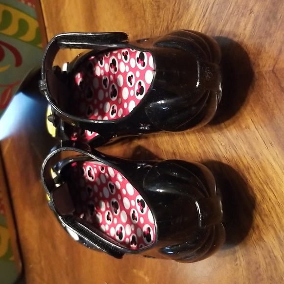 DISNEY MINNIE/MICKEY MOUSE JELLY CHARACTER FLATS.....Size: 11 - Picture 4 of 5